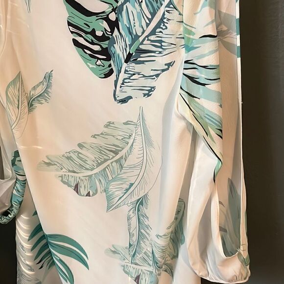 Women’s Summer Floral Size Large Dress - Picture 4 of 5